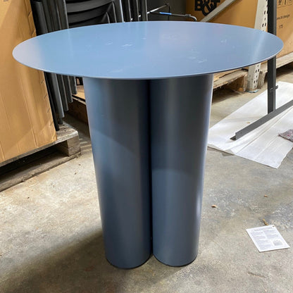 Trilo Table