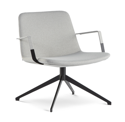 Pera Lounge Chair